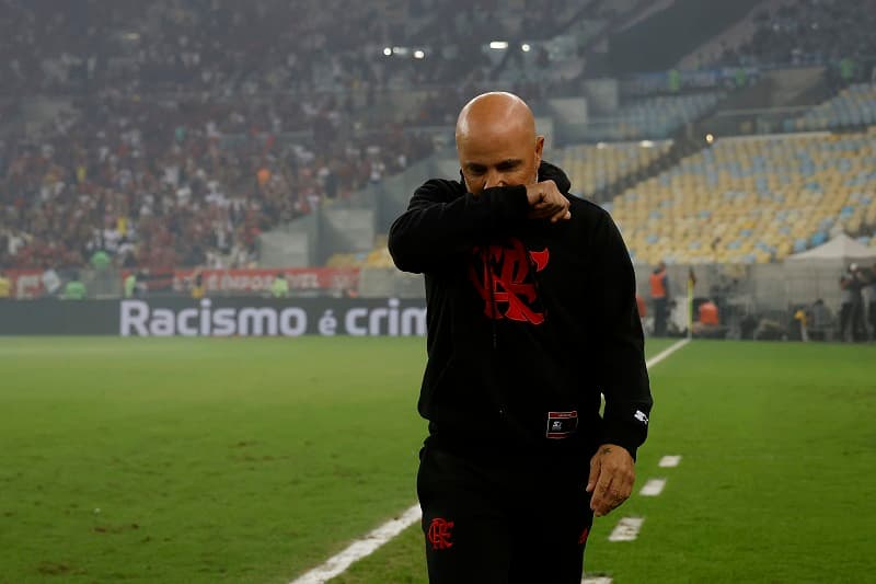 Sampaoli tirou Bruno Hnrique de campo logo após ele fazer o gol da vitória no Botafogo x Flamengo pelo Brasileirão