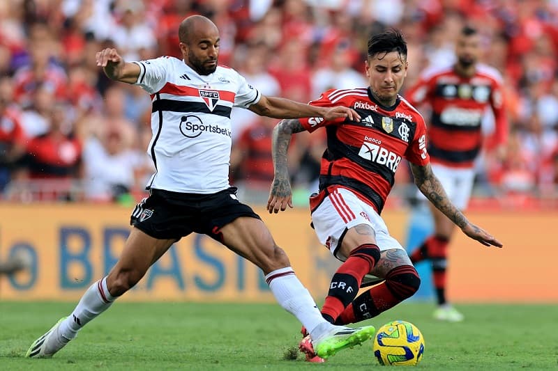 Pulgar foi um dos três jogadores que tiveram nota acima de 6 na avaliação dos torcedores da partida entre Flamengo e São Paulo, pela Copa do Brasil