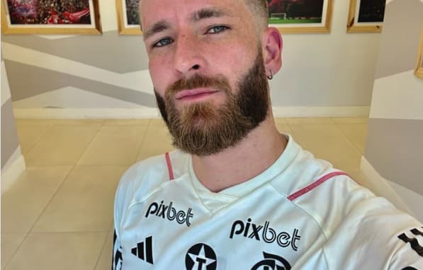 léo pereira flamengo cabelo