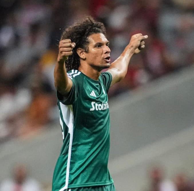 Ex-Flamengo: Arão tem 100% de passes em estreia na Europa League