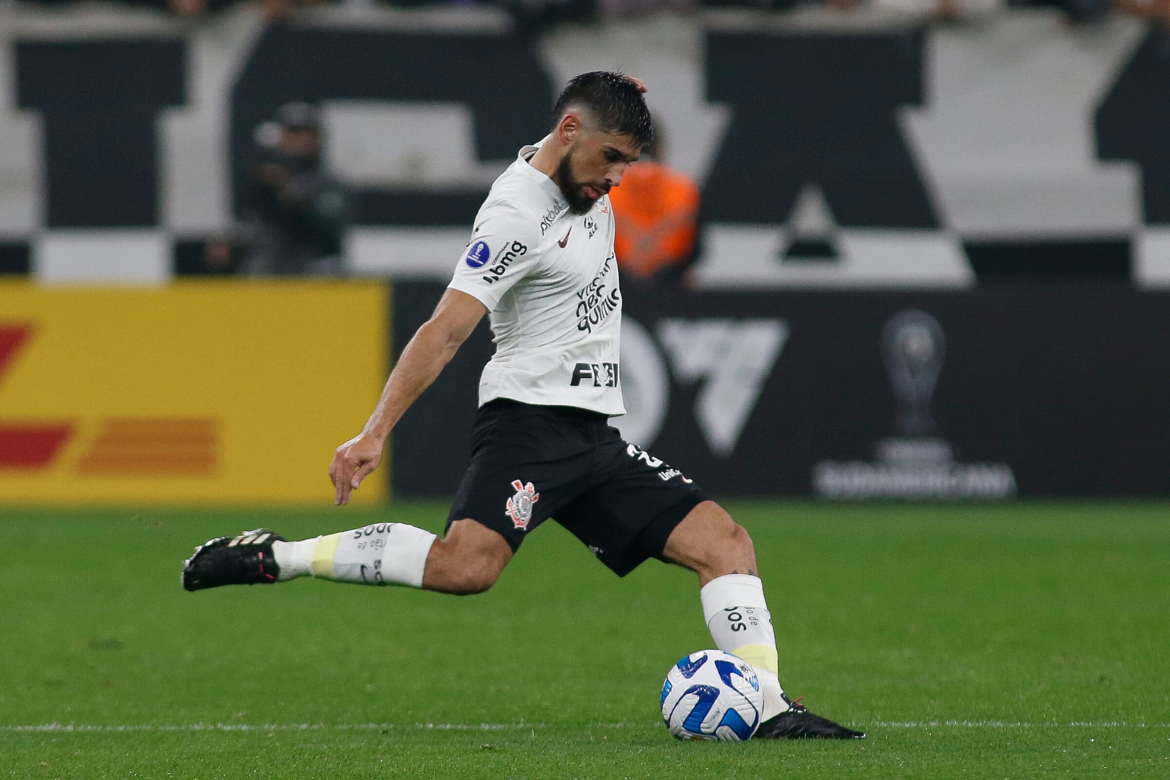 Com fim de contrato próximo no Corinthians, Bruno Méndez deixa claro sua vontade de deixar o clube e Flamengo se empolga