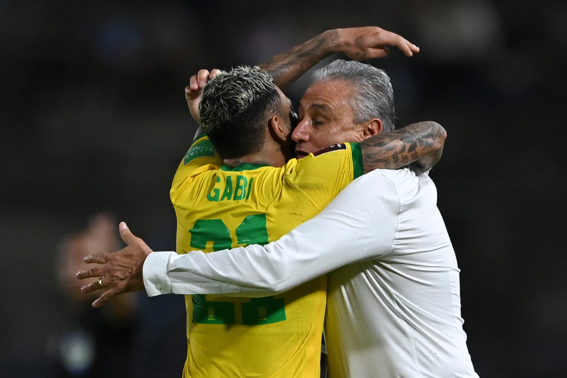 Jornalista dá dicas para Gabigol e Tite lidarem com os desentendimentos da Seleção Brasileira e prega Flamengo como foco para fim da "briga"