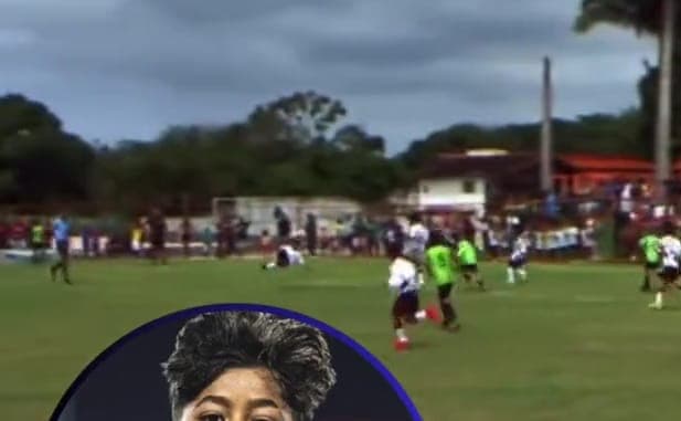 Lorenzo Guerra 'copia' golaço de bicicleta de Arrascaeta que concorreu ao Pukás