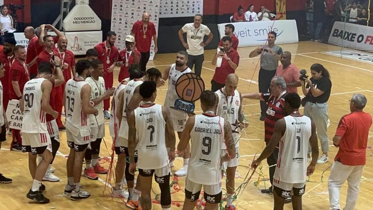 Flamengo vence com mais de 100 pontos e é campeão do Carioca de Basquete