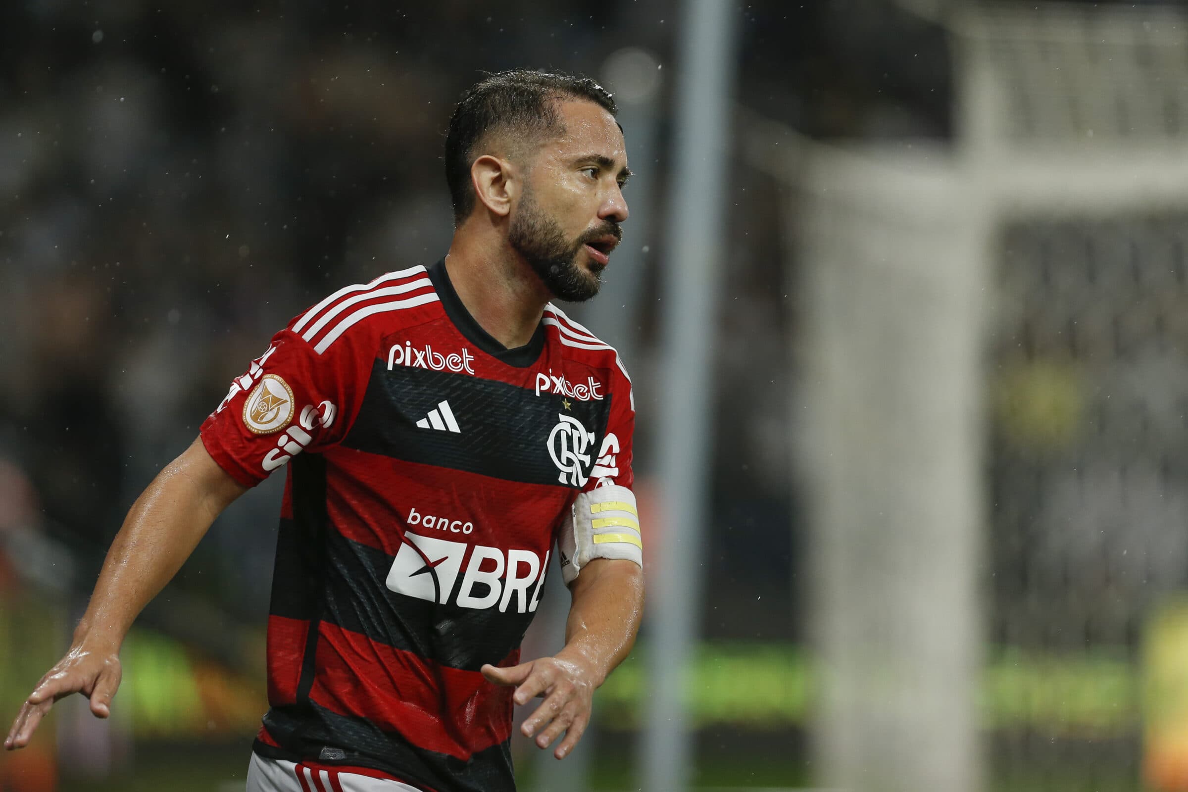 Everton Ribeiro fala em vestiário do Flamengo