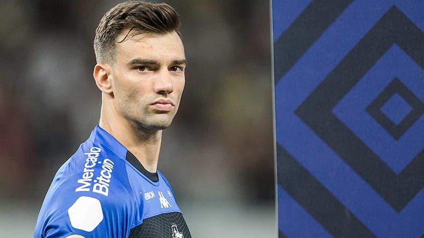 léo jardim pode desfalcar vasco contra flamengo