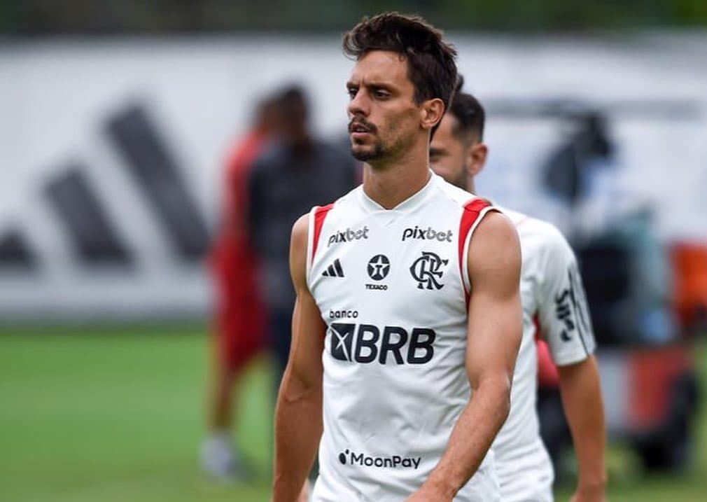 Rodrigo Caio em treino do Flamengo; zagueiro revelou atletas que se desgastaram com Jorge Sampaoli