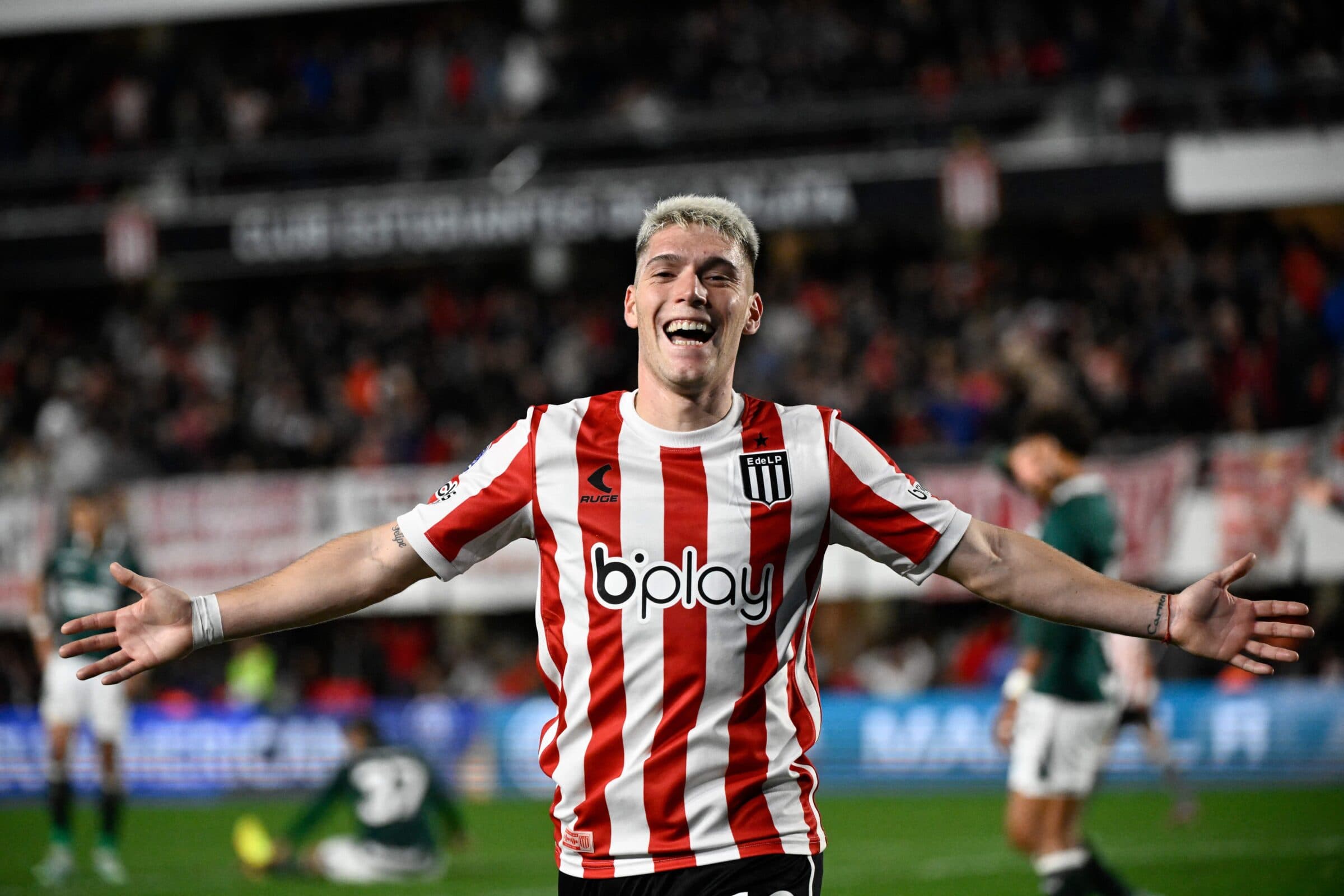 Benjamin Rollheiser, atacante do Estudiantes, interessa ao Flamengo e Benfica