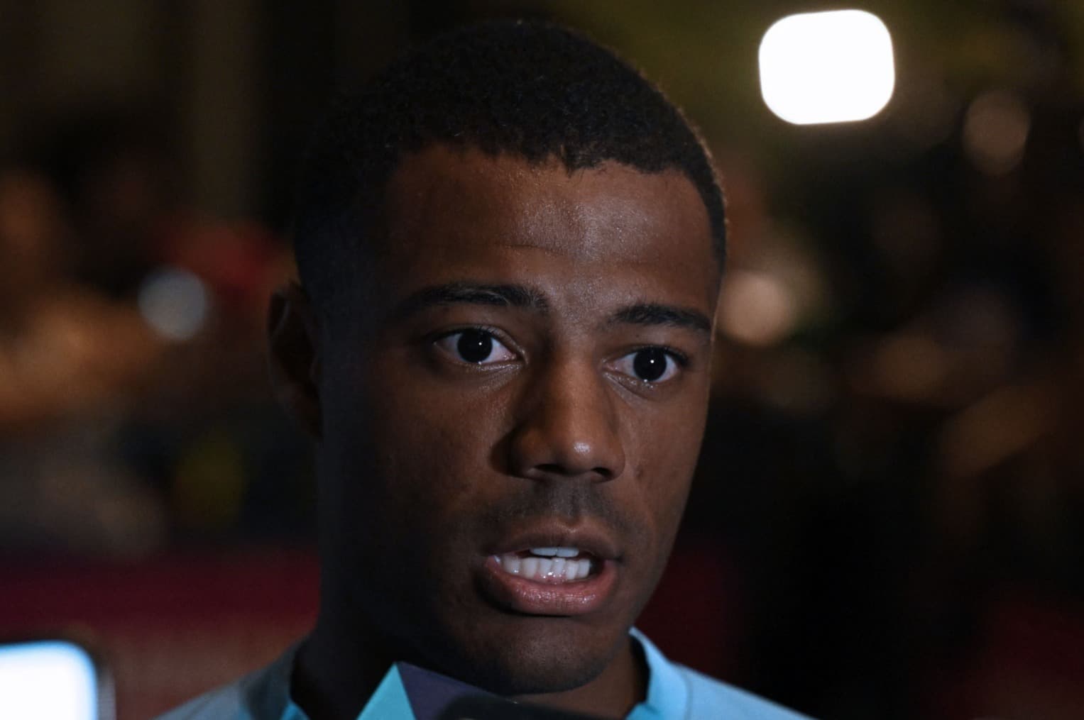 De La Cruz fala com a imprensa no hotel durante Data Fifa servindo a seleção do Uruguai