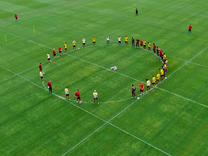 Foto de um dos campos do Ninho do Urubu para ilustrar obras feitas pelo Flamengo em seu centro de treinamento.