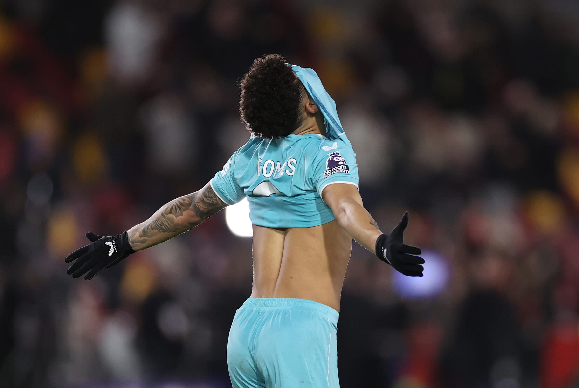 Neste sábado (30), a bola rola para Wolverhampton x Everton, pela Premier League; veja onde assistir a João Gomes ao vivo