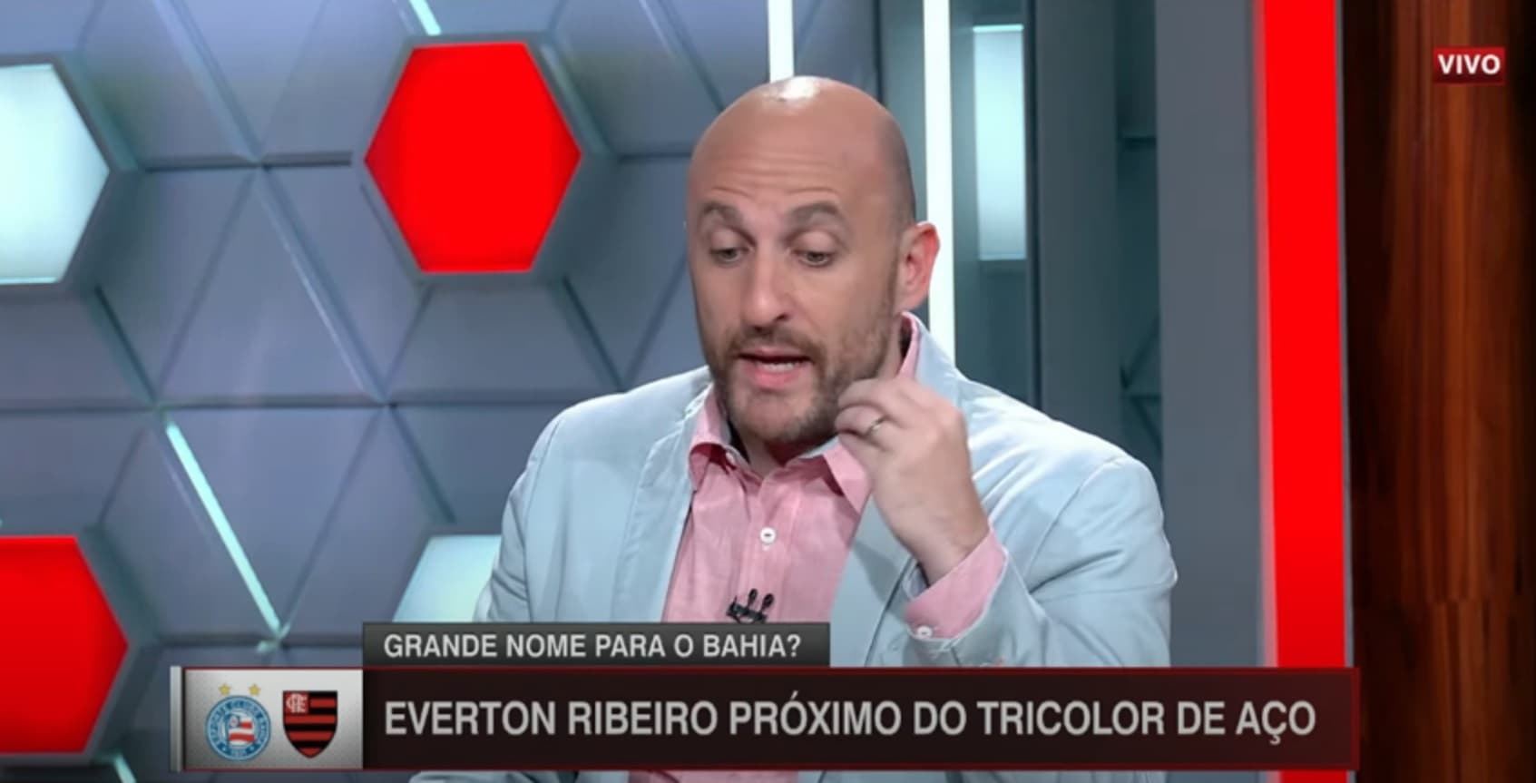 everton ribeiro no bahia é analisado por gustavo zupak