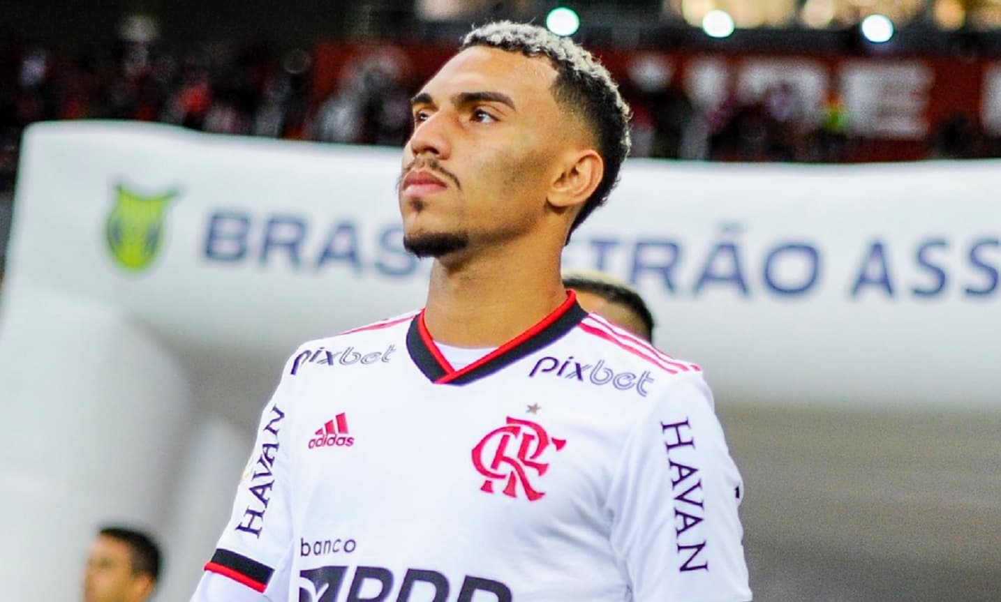 matheuzinho deve deixar flamengo para jogar no corinthians