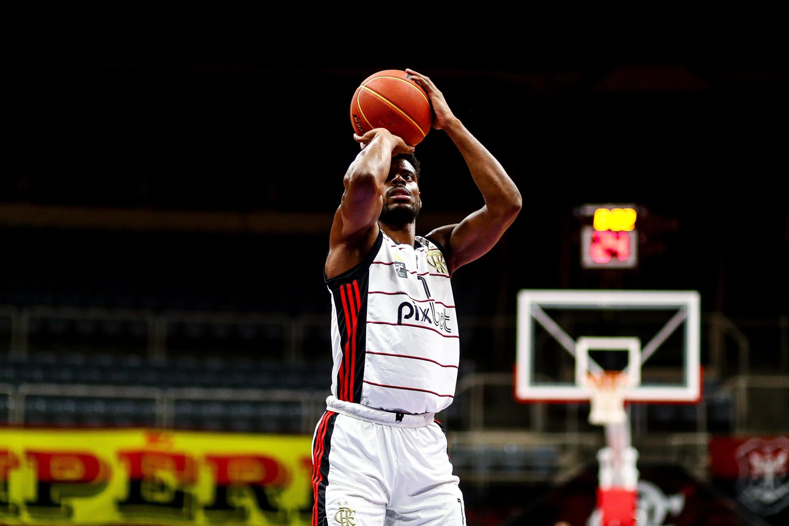 Flamengo x Paulistano, no NBB, Gilvan de Souza / CRF