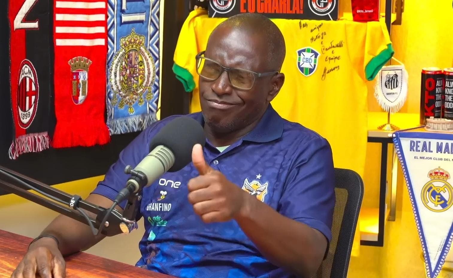 Carlos Vitor comenta ida de Carlinhos ao Flamengo