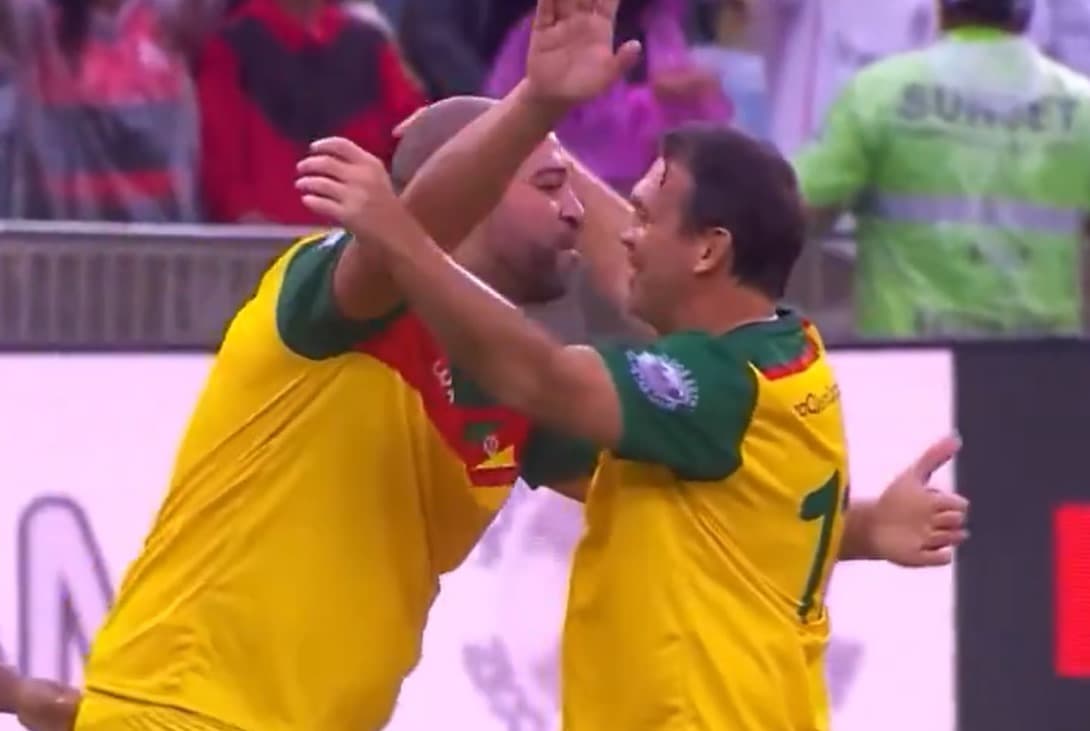 Adriano e Pet no jogo da Soplidariedade