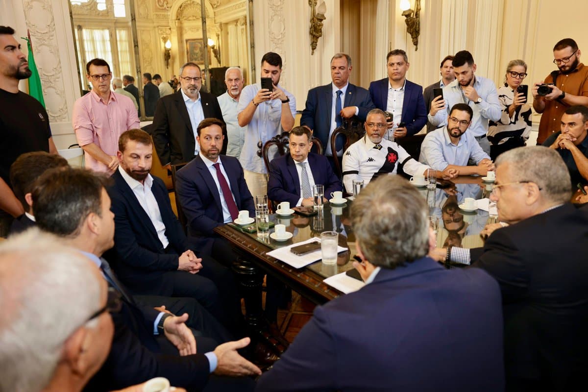 Comissões da Câmara aprovam projeto que permite a Vasco transferir potencial construtivo para reformar São Januário