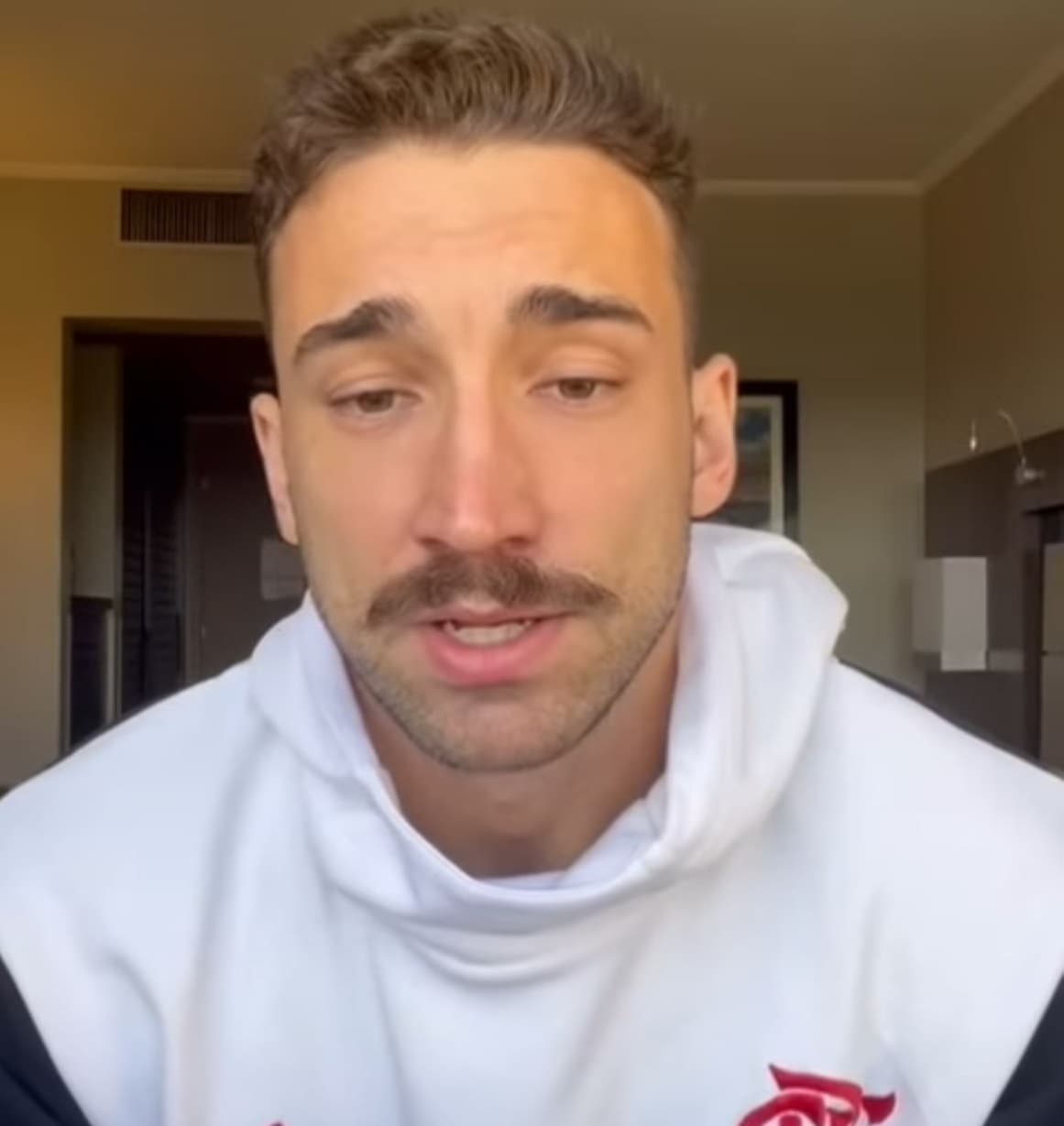 Gaúcho, Léo Ortiz demonstra apoio às vítimas da tragédia no Sul