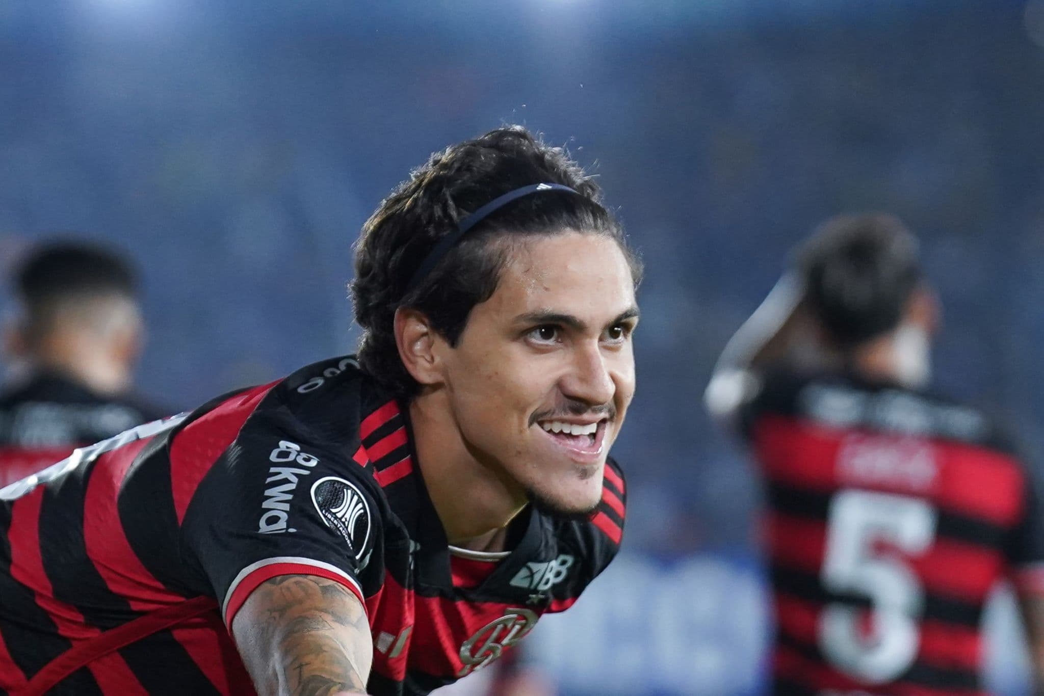 Pedro comemora gol pelo Flamengo na Libertadores