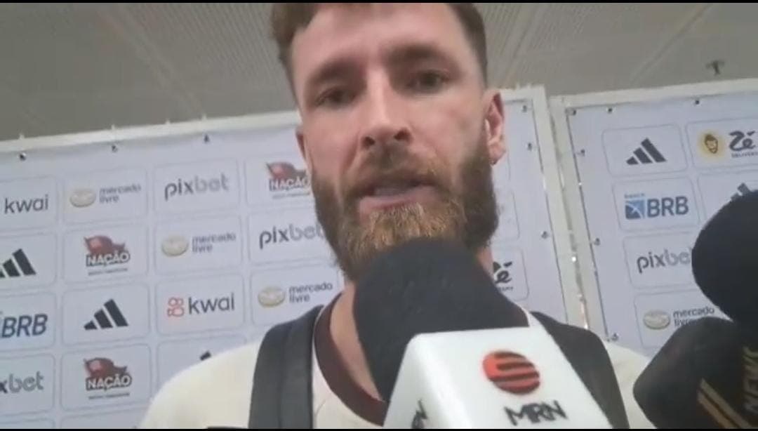 Léo Pereira durante zona mista após Flamengo x Fluminense