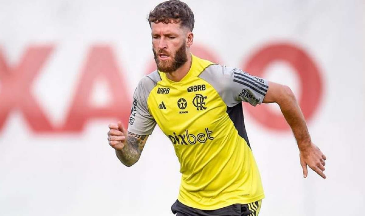 léo pereira em treino do flamengo