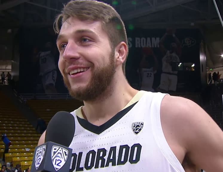 Lucas Siewert em ação na NCAA