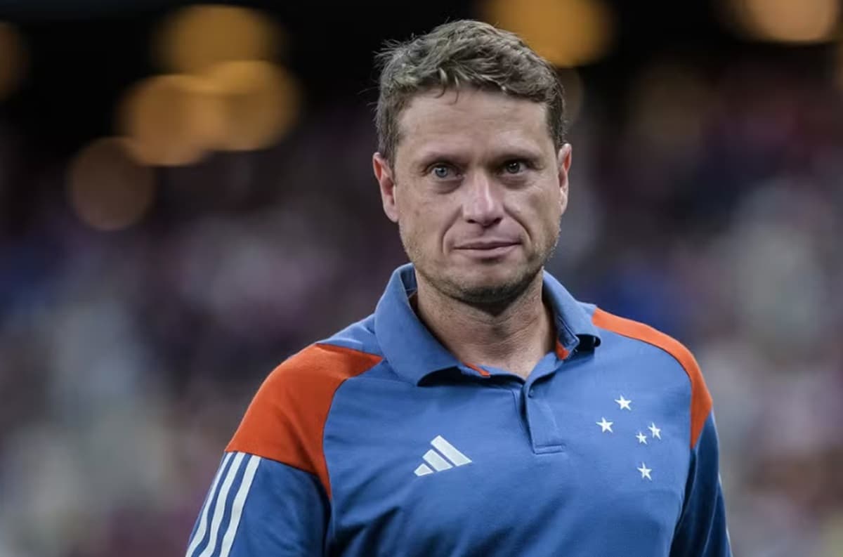 fernando seabra pode deixar cruzeiro para chegada de ex-flamengo