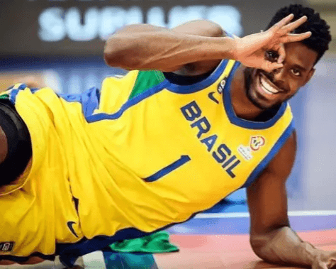 Gui Deodato, do Flamengo, pela Seleção Brasileira