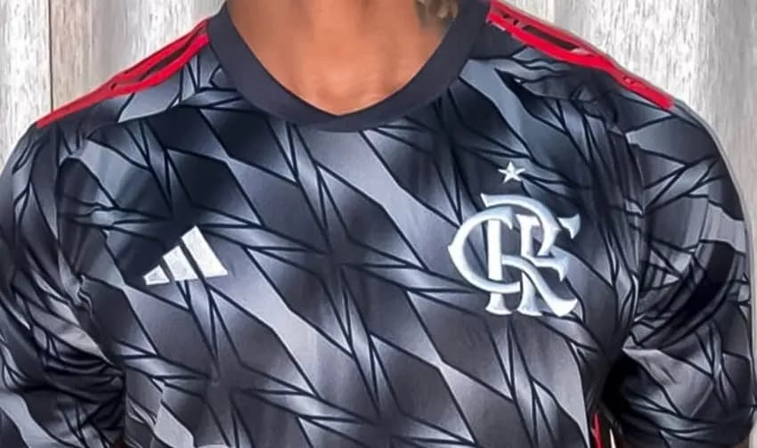 Imagem da nova camisa 3 do Flamengo.