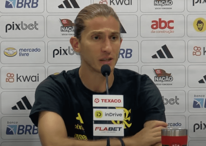 Filipe Luís em coletiva do Flamengo; treinador falou sobre Libertadores de 2019