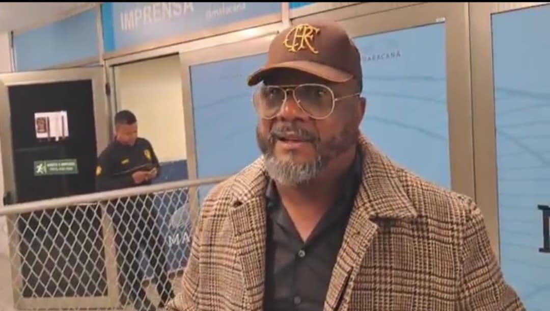 Pai de Gerson na saída do Maracanã após Flamengo x Atlético-MG