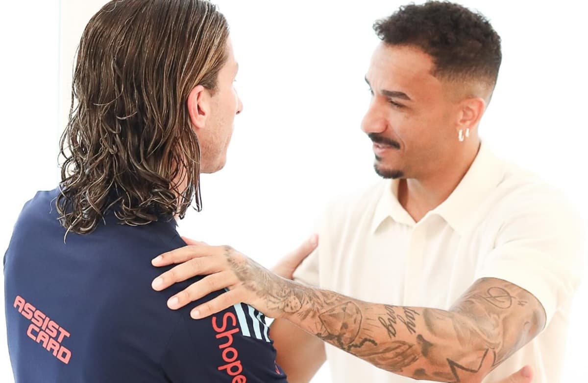 danilo se encontra com filipe luís no ninho do urubu