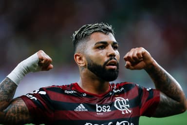 Gabigol comemora gol pelo Flamengo em 2019