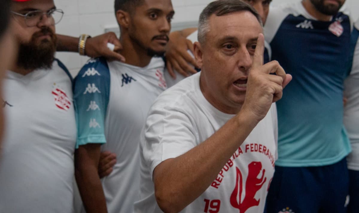 técnico do bangu foi demitido após a derrota para o flamengo