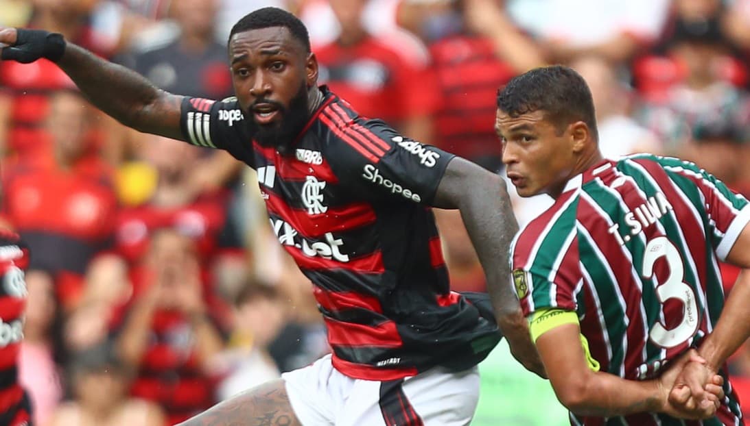 gerson e thiago silva disputam bola em flamengo x fluminense