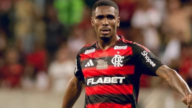 evertton araújo em jogo do flamengo