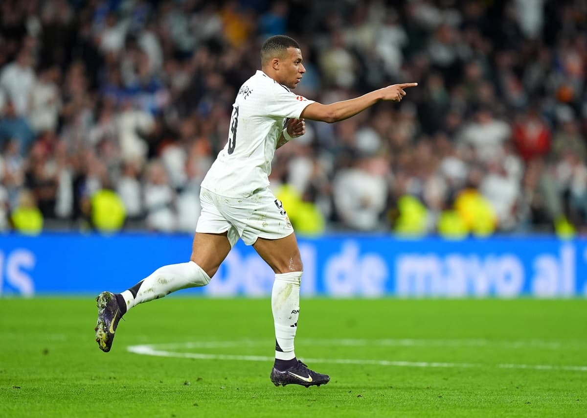 Mbappé comemora gol de empate do Real Madrid contra o Mallorca