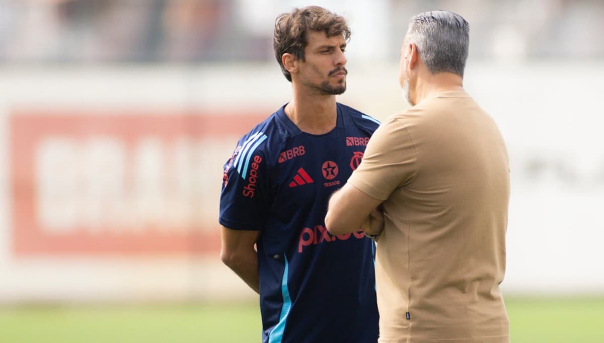 rodrigo caio e josé boto em treino do flamengo