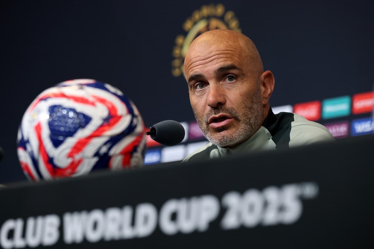 Enzo Maresca concede entrevista coletiva na Copa do Mundo de Clubes