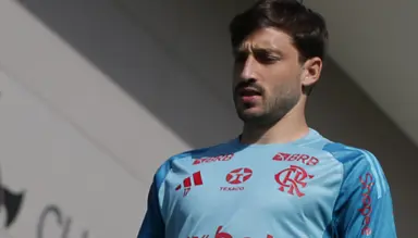 viña em treino do flamengo