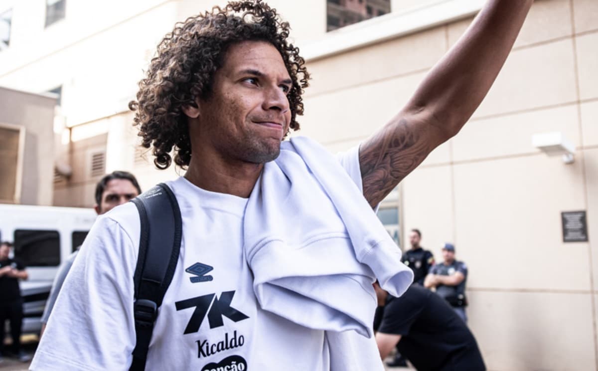 willian arão ex-flamengo no santos contra o mirassol