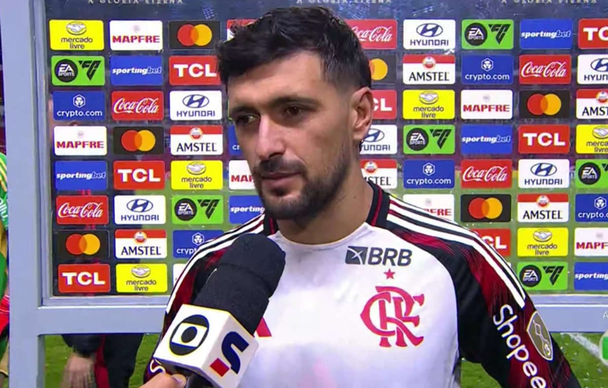 arrascaeta após vitória do flamengo sobre o internacional