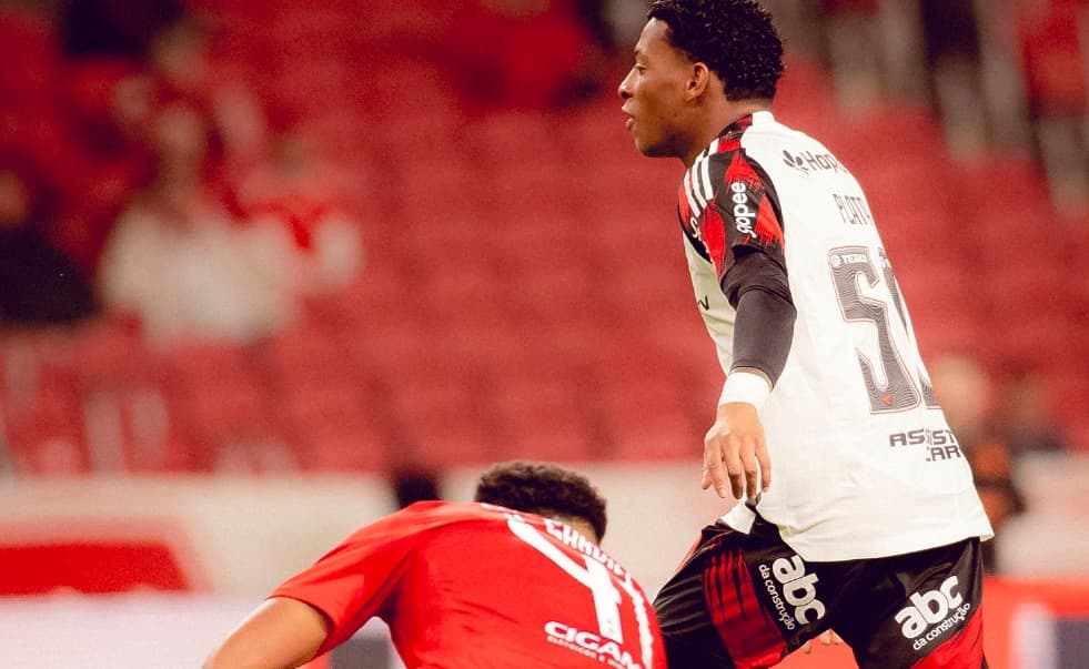 gonzalo plata comemora gol pelo flamengo contra internacional