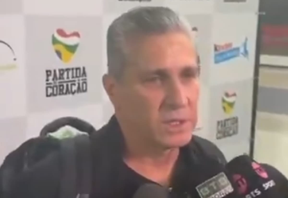 O técnico Jorginho relembra passagem como treinador do Flamengo em 2013 no Maracanã