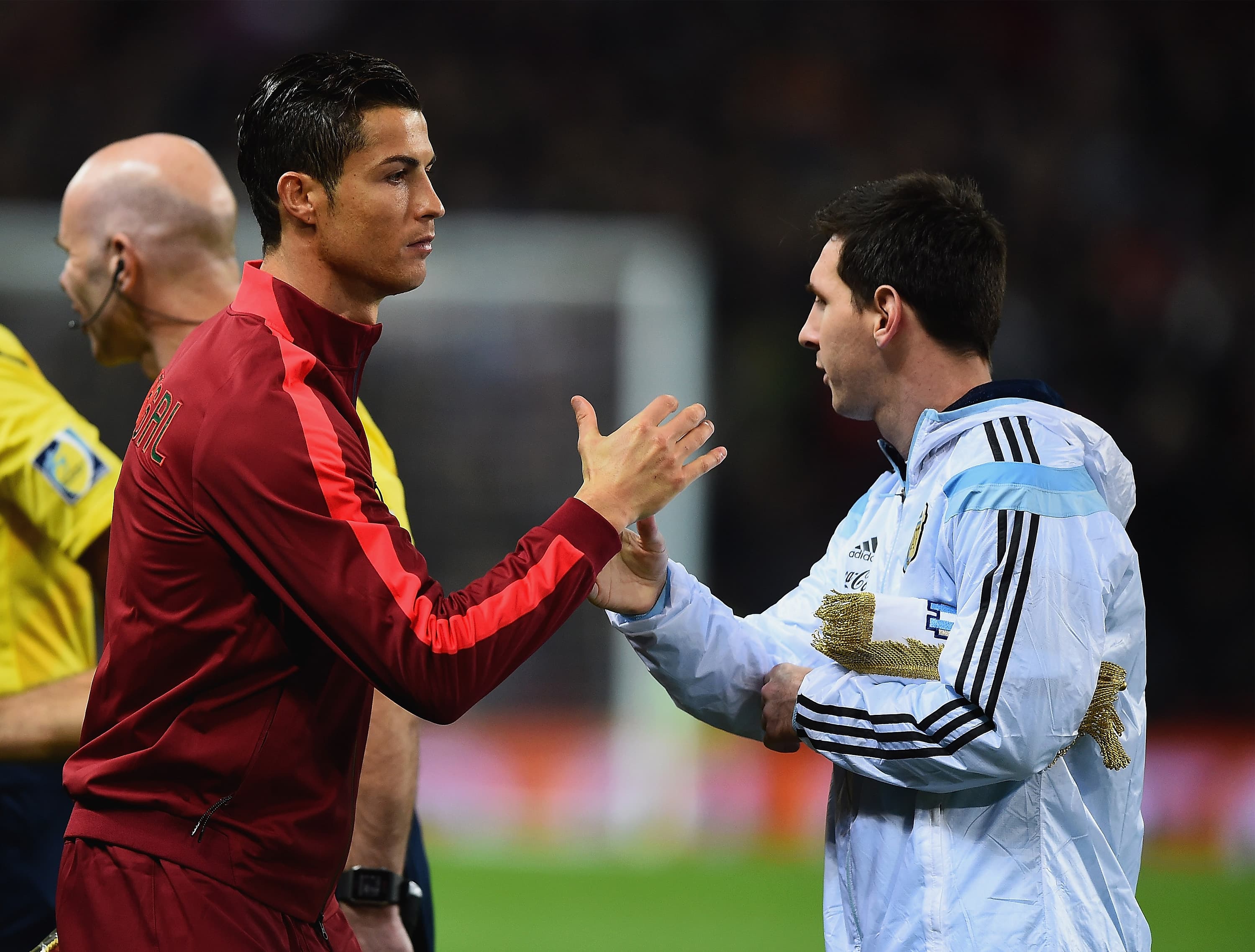 Messi e Cristiano Ronaldo durante um amistoso entre Portugal e Argentina