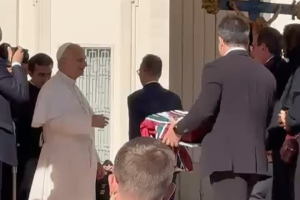 Papa camisa Fluminense Eduardo Paes