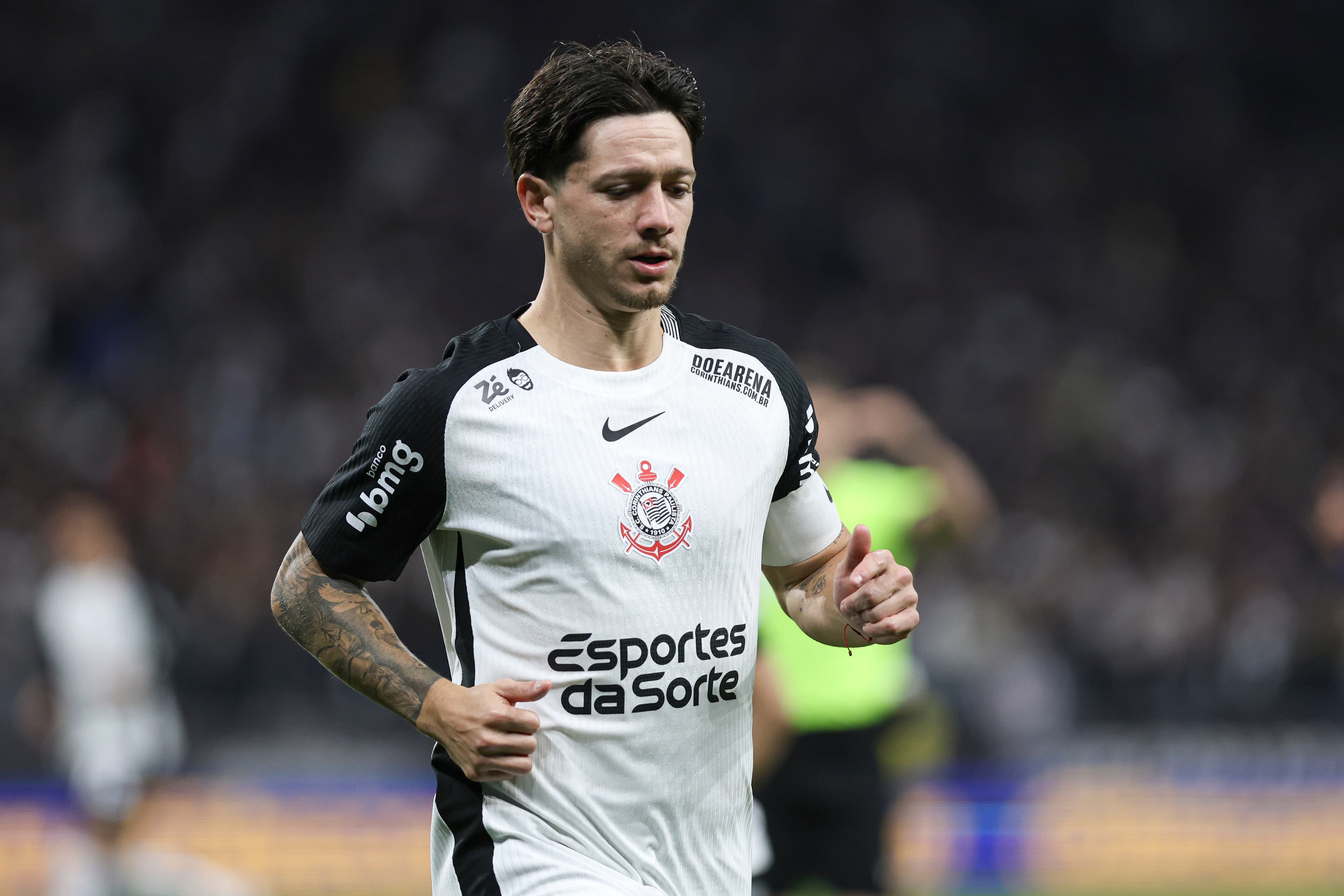 Rodrigo Garro em campo pelo Corinthians