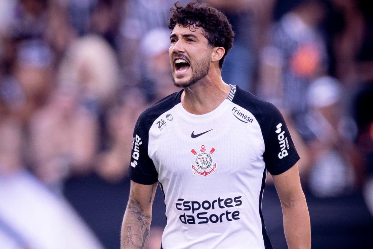 Gustavo Henrique, zagueiro do Corinthians, comemora gol marcado contra o Botafogo pelo Brasileirão