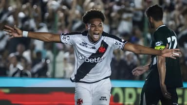 Zagueiro Walace Falcão comemora gol em empate do Vasco com o Boavista no Campeonato Carioca 2025
