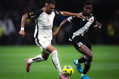 Corinthians x Vasco em jogo de ida da final da Copa do Brasil 2025